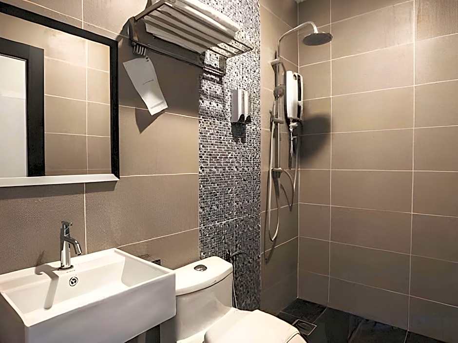 V3 Hotel & Residence Seri Alam