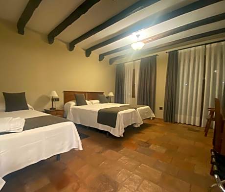 Comfort Triple Room