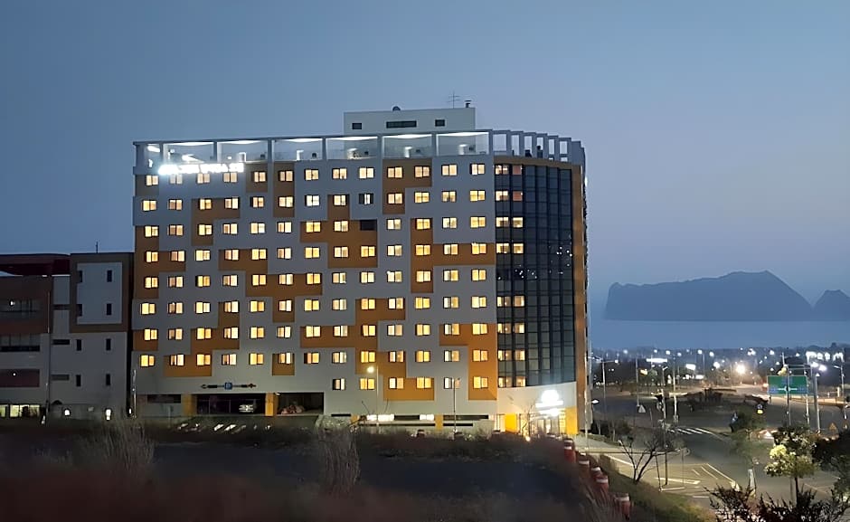 Grand Millions Hotel
