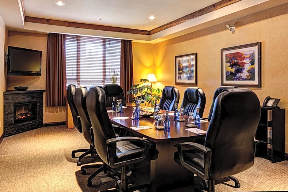 Pemberton Valley Lodge