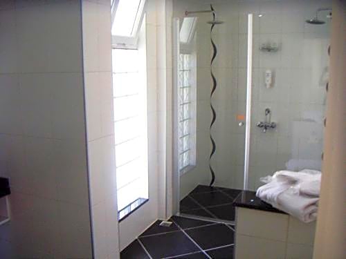 Golden Life Heights Deluxe Suite Hotel - Adult Only