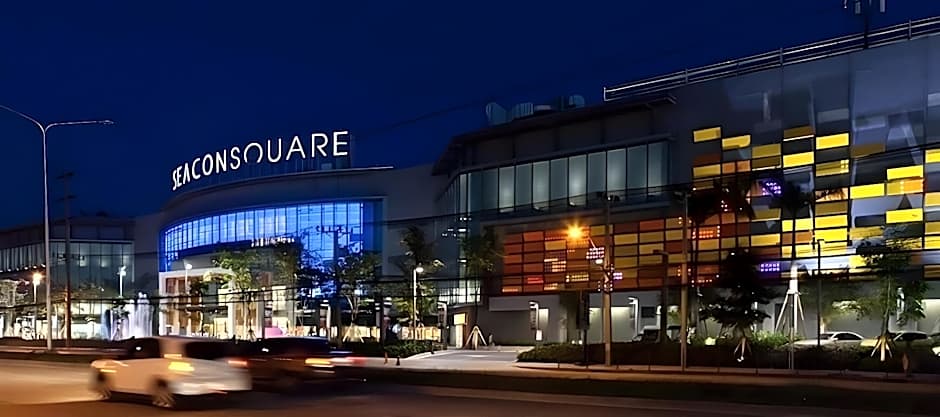 Golden Jade Suvarnabhumi Hotel