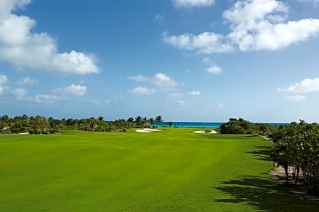 Secrets Playa Mujeres Golf & Spa Resort