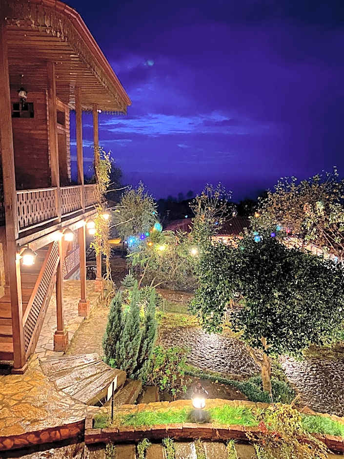 Kaf Dağı Konak Hotel