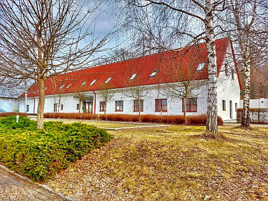 Depandance - vedlejší budova u Zámku Třešť