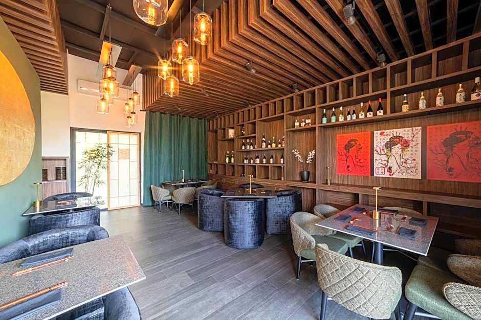 Flow Condesa - Adults Only