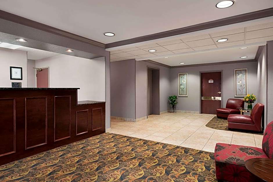 Lancaster Suites