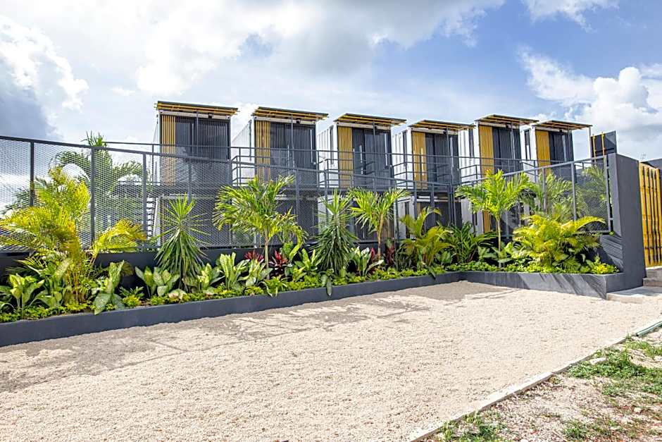 Containers Bacalar