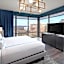 The Oaklander Hotel, Autograph Collection by Marriott
