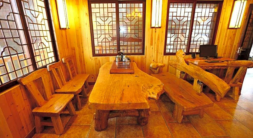 Longji Holiday Hotel