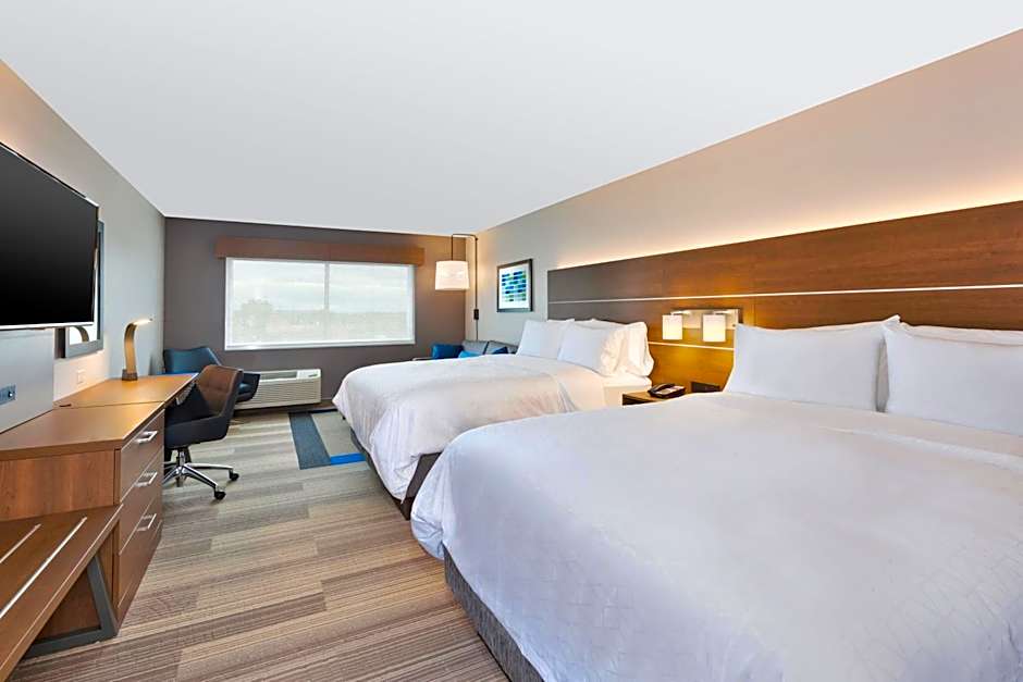 Holiday Inn Express and Suites Eau Claire West I-94 By IHG