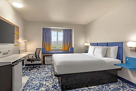 King Room - Accessible/Non-Smoking