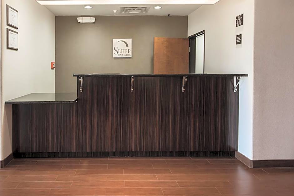 Sleep Inn & Suites Hennessey