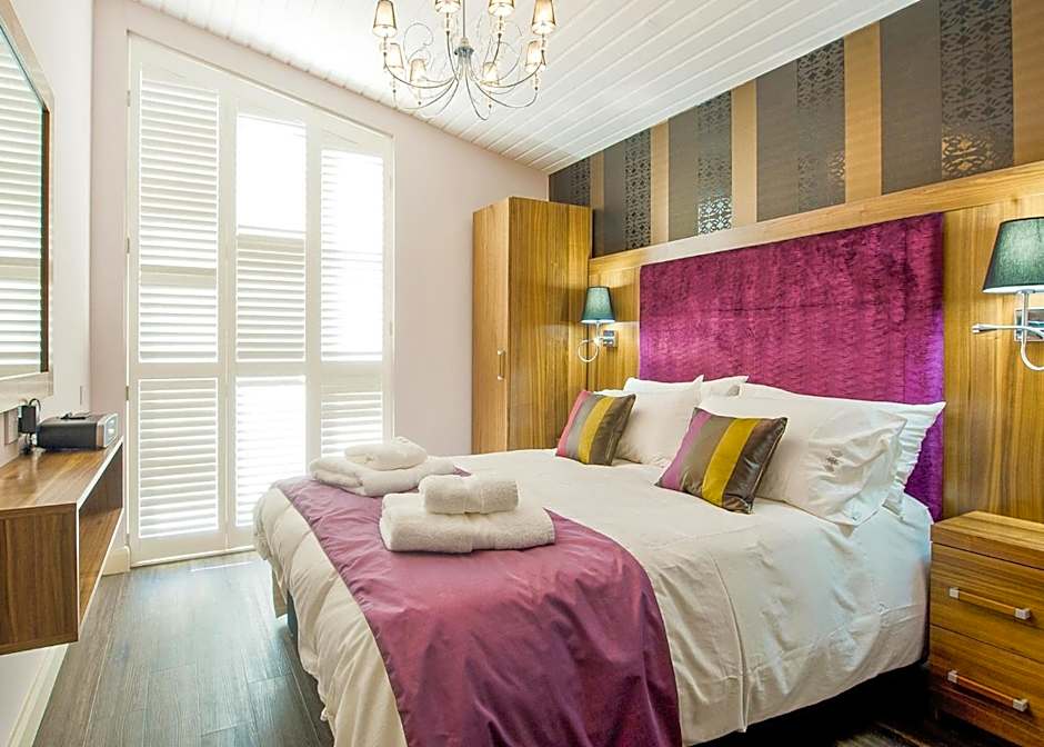 The Sherwood Hideaway Lodges
