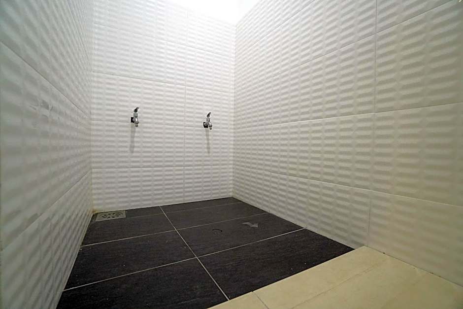 Crystal Garden Hotel (Seri Kembangan)