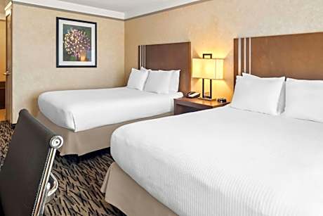 Queen Room with Two Queen Beds - Non-Smoking