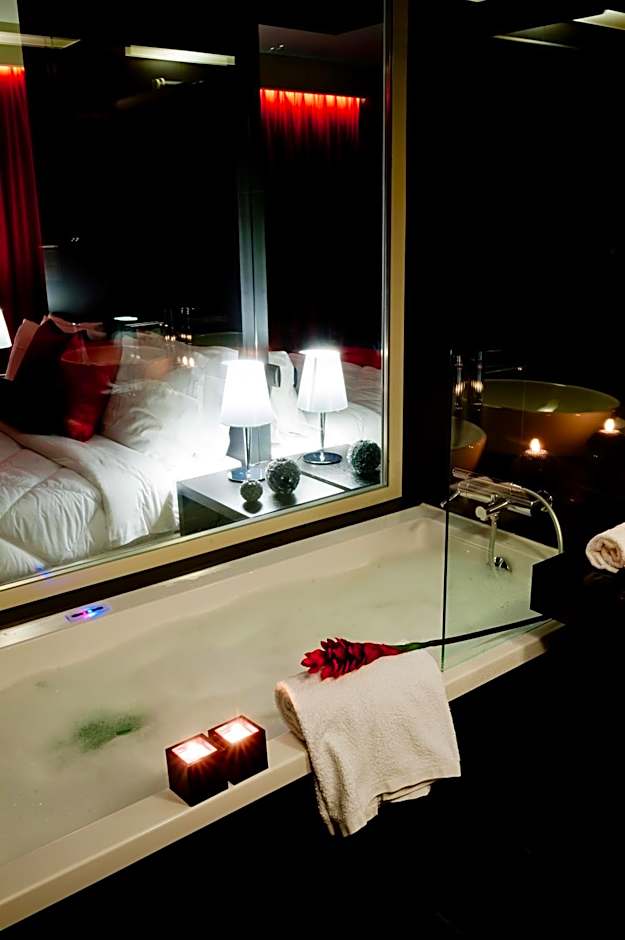 Vinyl M Hotel - Adults Only