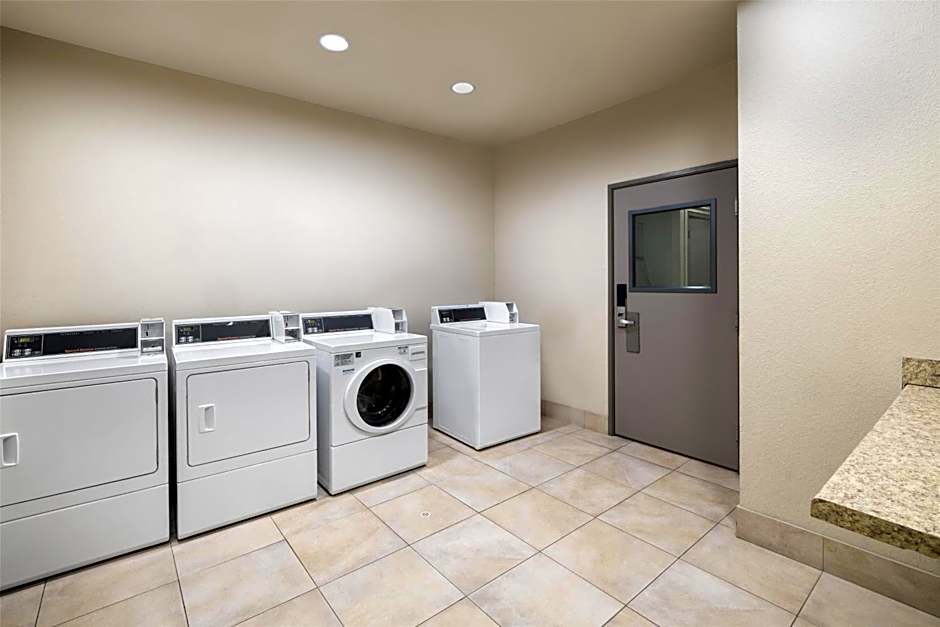 Best Western Premier Crown Chase Inn & Suites