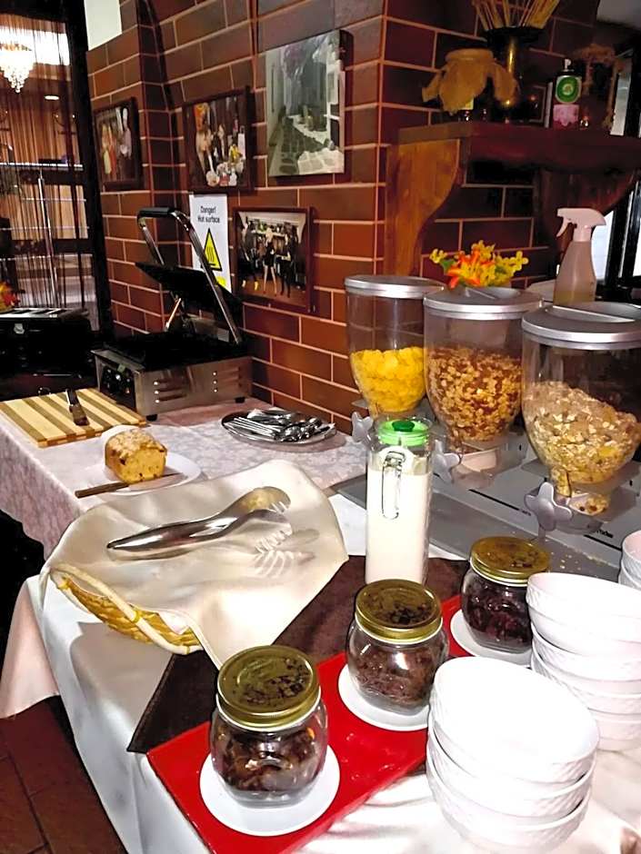 West Plaza Residence