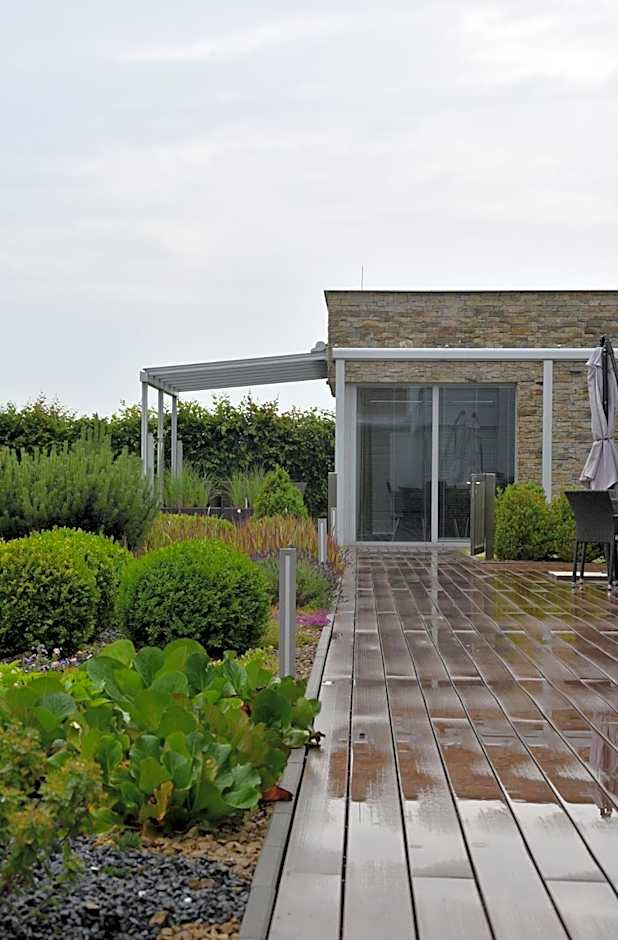 Hotel Harmony Medical & Wellness-Free Parking, 1,8km from the center