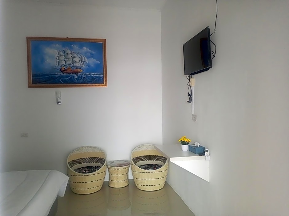 Penginapan Lamban Queens Kamar Double Bed Standar Room