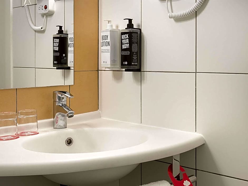 ibis Kyiv City Center