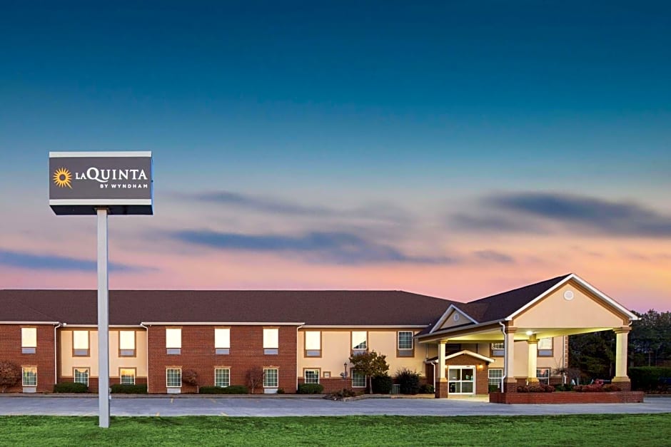 La Quinta Inn by Wyndham Calhoun South I-75