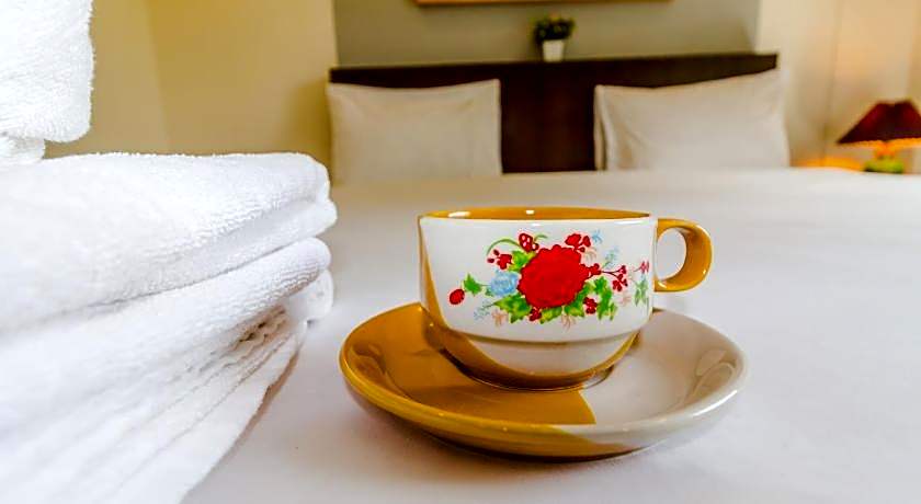 Baan Yuyen Karon Guesthouse