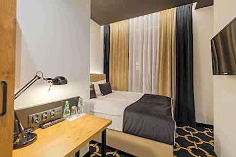 Economy Double Room - Annex