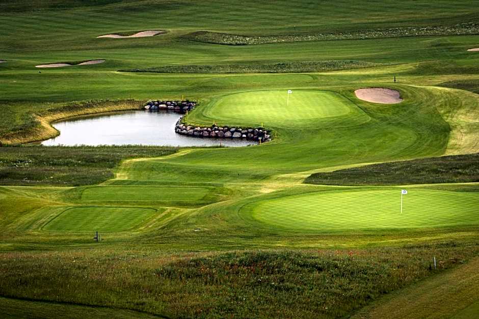 SCHLOSS RANZOW - kleines Romantik Hotel - Wellness - Golfplatz - Hochzeiten & Feiern