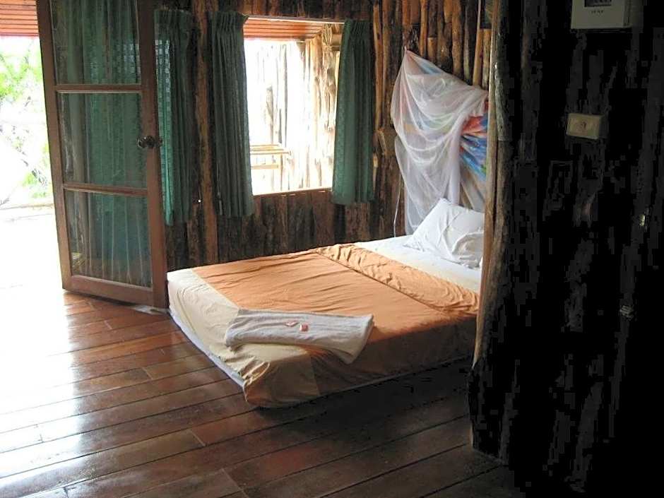 Photo 1 of 8 of Double Room
