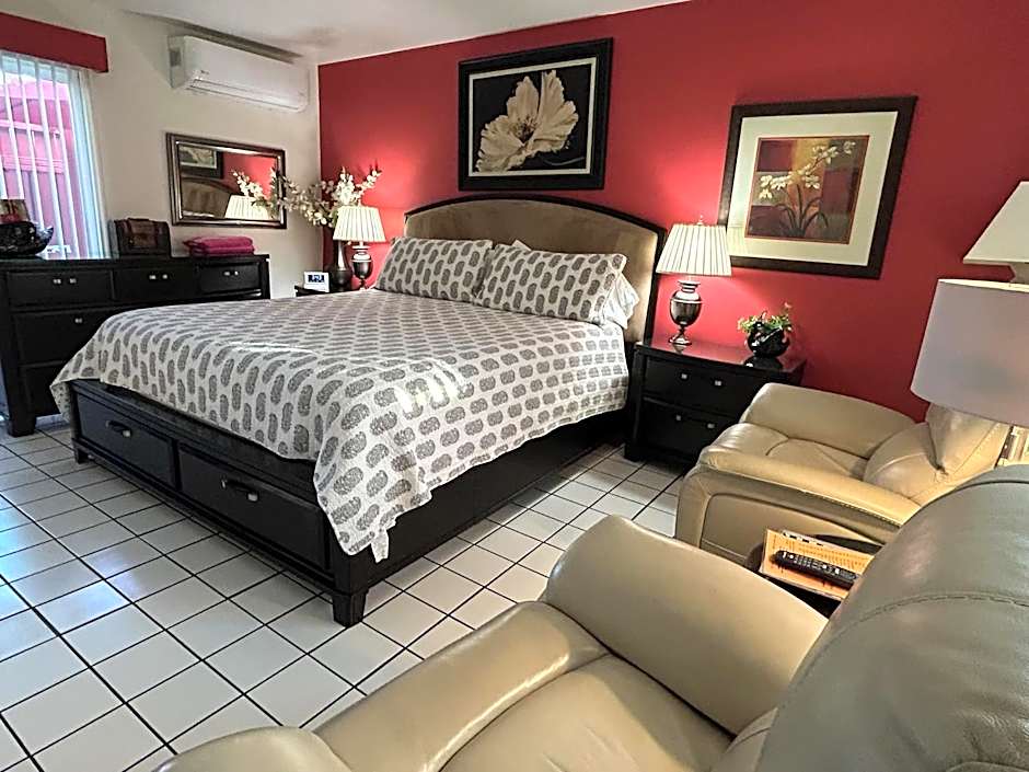 Casa Larrea Inn