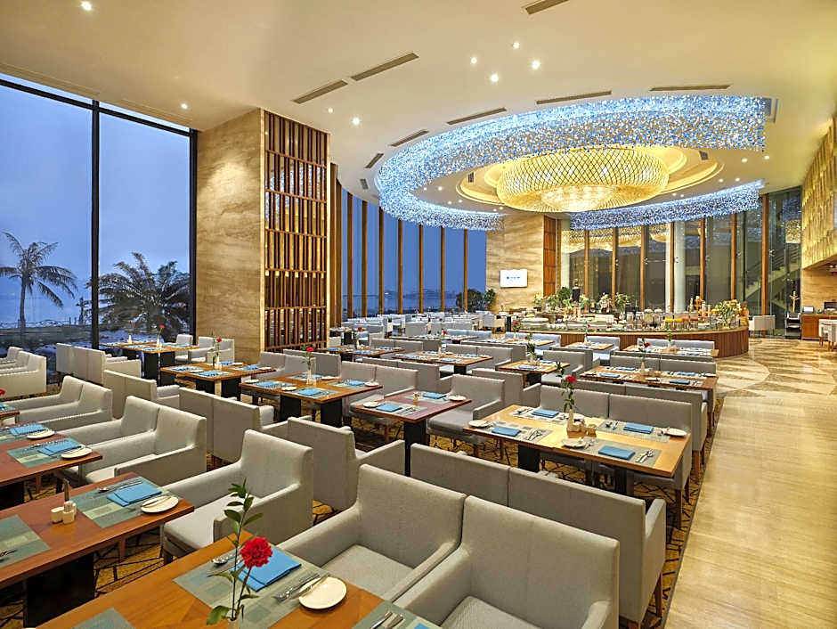 Wyndham Legend Halong