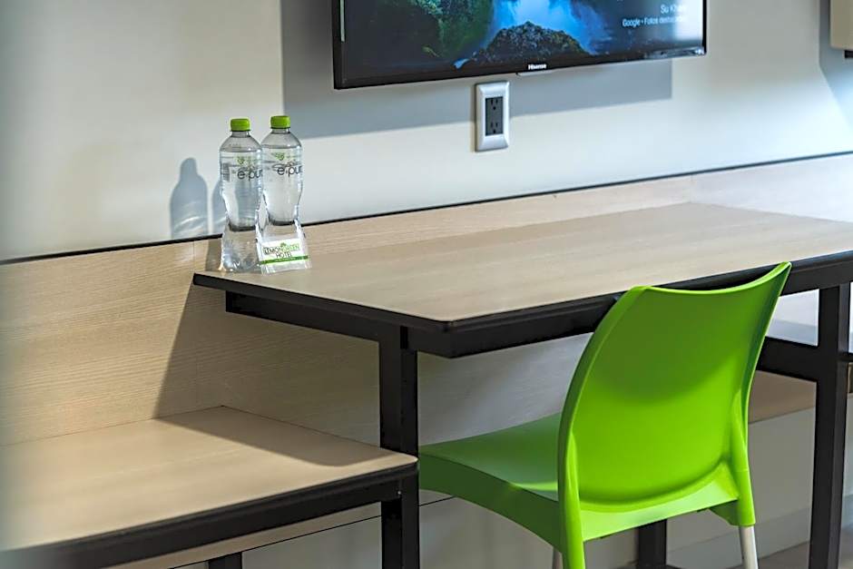HOTEL LEMON GREEN -Zona Expo Frente al Centro de Convenciones