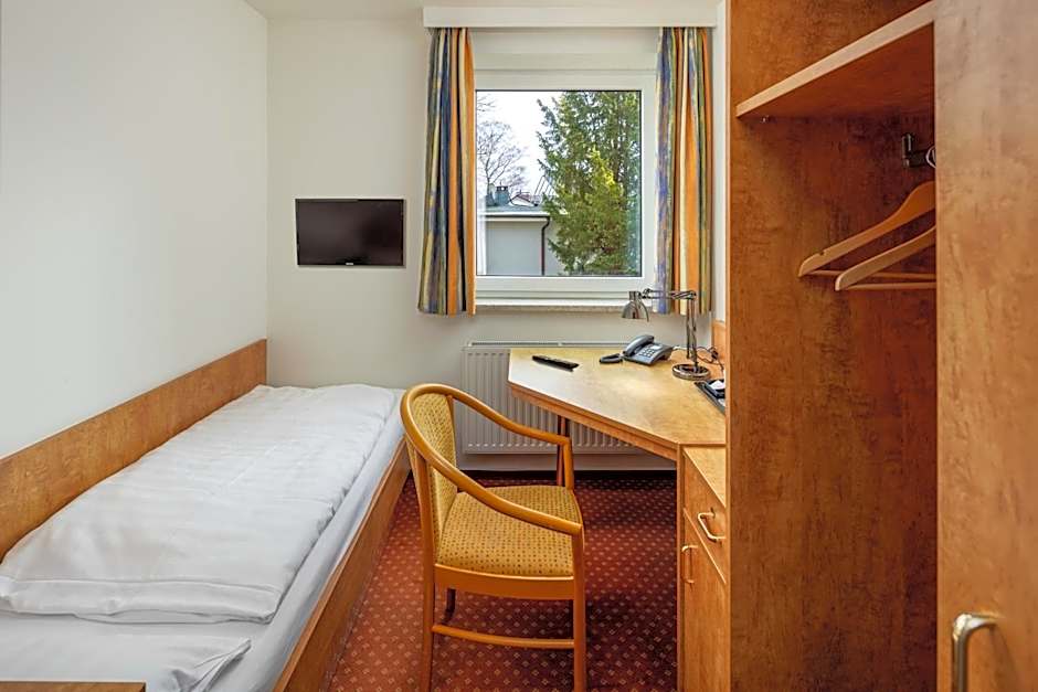 Academy Lodge Boardinghouse