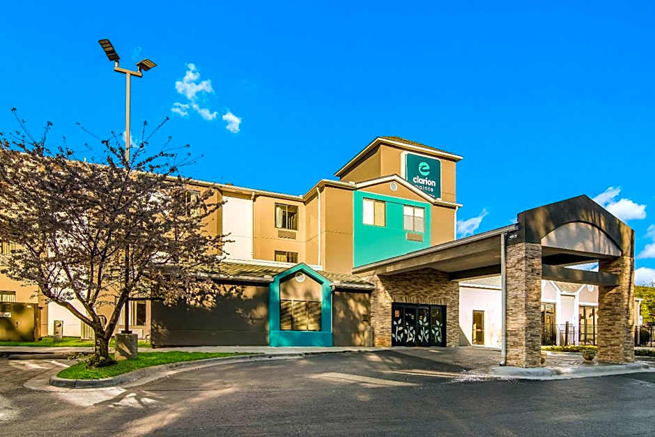 Photo 1 of 39 of Clarion Pointe Wake Forest - Raleigh North