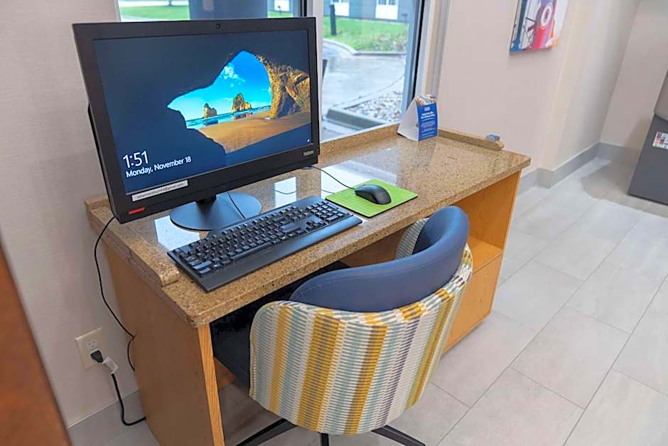 La Quinta Inn & Suites by Wyndham Bannockburn-Deerfield