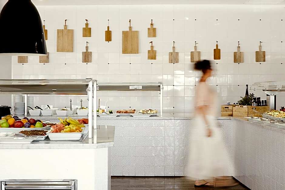 Sunprime Atlantic View Suite & Spa