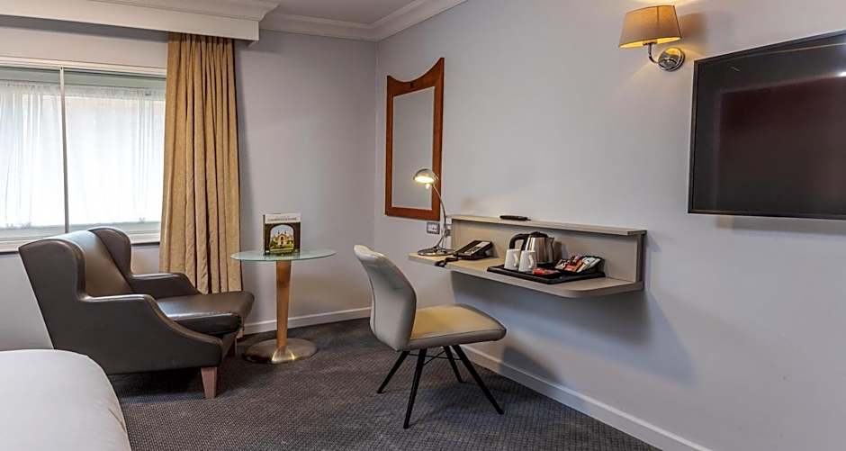 Cambridge Bar Hill Hotel, BW Signature Collection