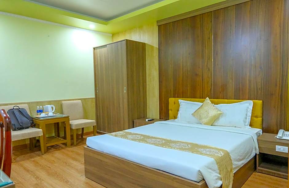 Linh Phuong 8 Hotel - 24 Hours Stay