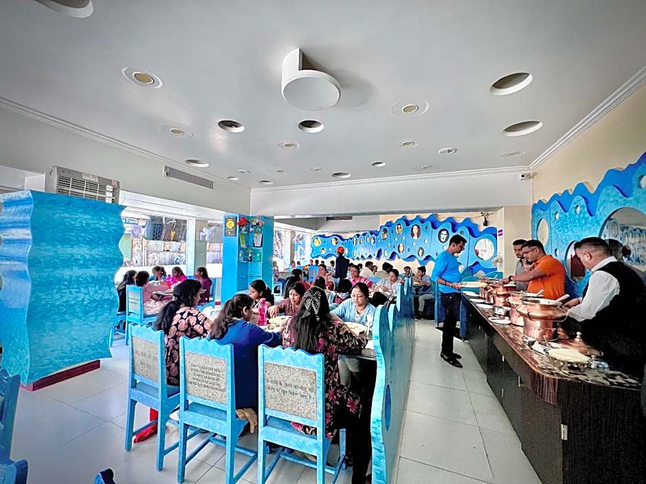 Hotel Samrat International