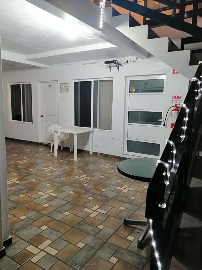 Hostal Maple