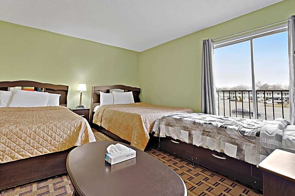 Niagara Lodge & Suites