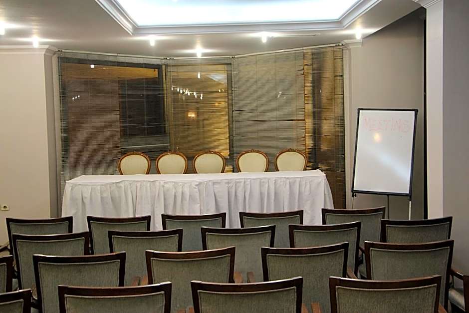 Akyuz Hotel