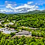 Best Western Plus River Escape Inn & Suites