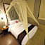 Fuchia Hotel