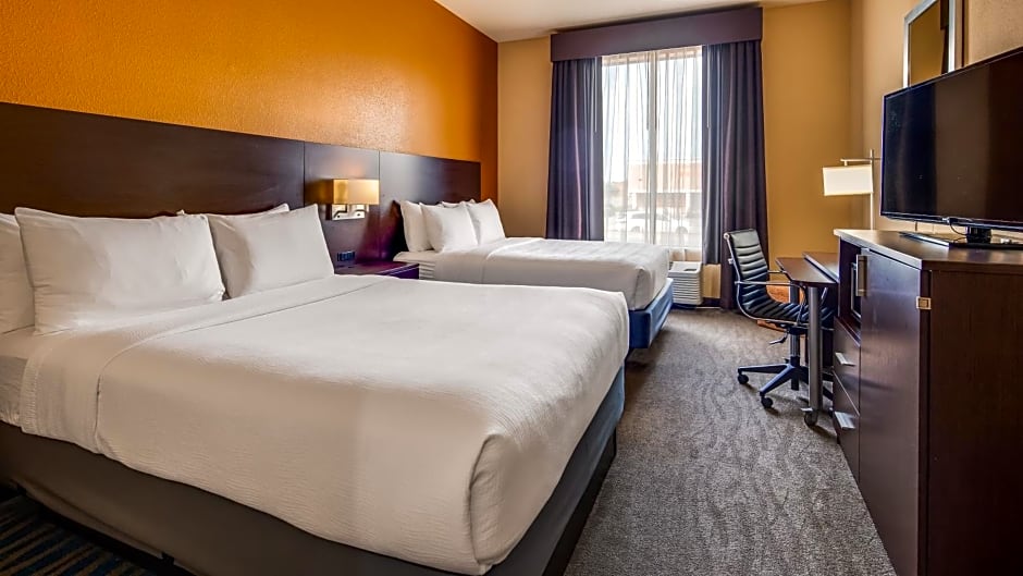 Best Western St. Louis Airport North Hotel & Suites