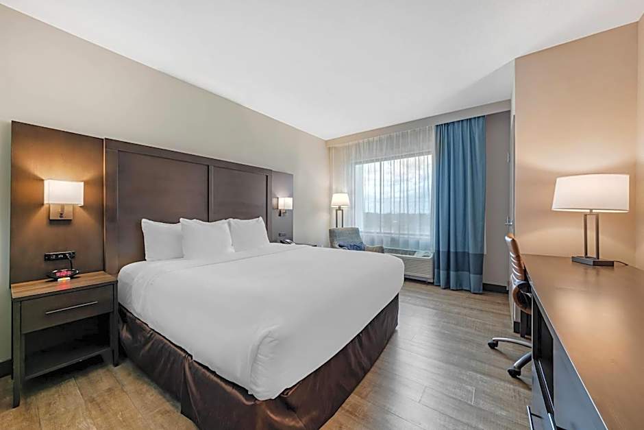 Comfort Inn & Suites Miami International Airport