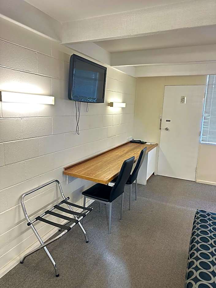 Charles Sturt Motor Inn