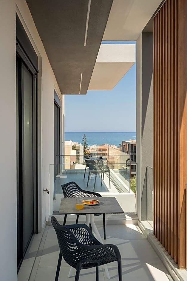 LIRIUM luxury suites